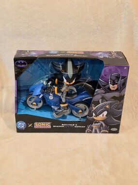 Sonic the Hedgehog x DC Comics Batcycle and Shadow as Batman Playset